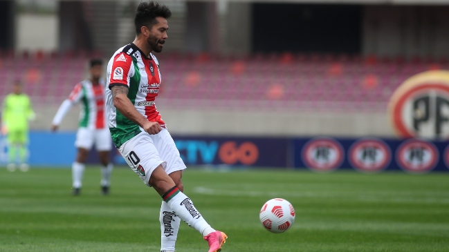 Palestino y Unión Española disputan un clásico de colonias para intentar ingresar al pelotón de arriba