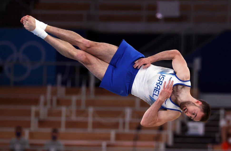 Artem Dolgopyat dio medalla de oro a Israel en la prueba de suelo en la gimnasia artística