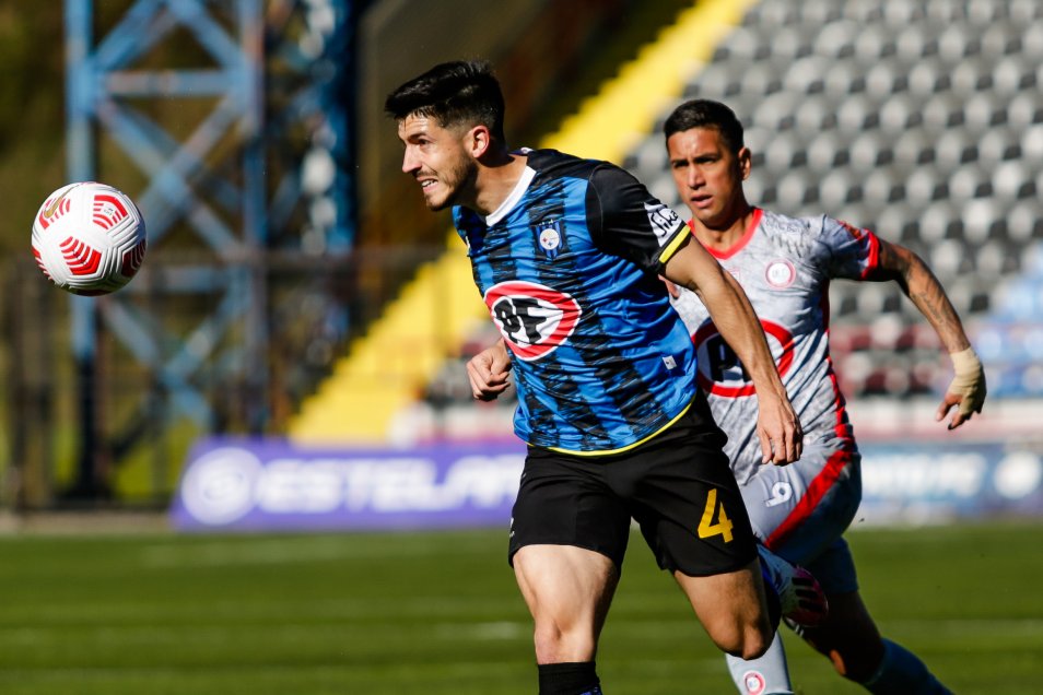 Huachipato y Unión La Calera se olvidaron de los goles e igualaron en el inicio de la fecha 14