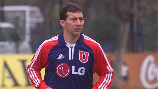 Cristián Mora: Esteban Valencia encontró una columna vertebral en la U y generó confianza