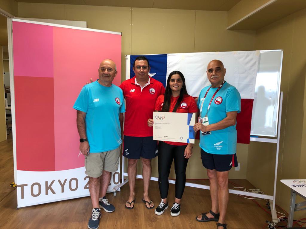 Macarena Pérez recibió su diploma olímpico por el octavo lugar en el Ciclismo BMX Freestyle en Tokio