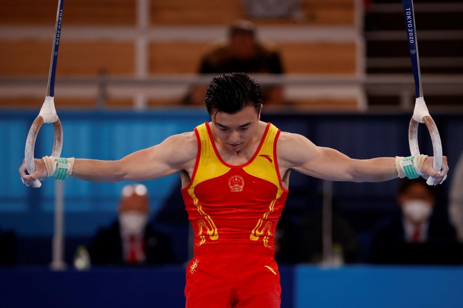 China logró doblete de oro y plata en la final de anillas en la gimnasia artística