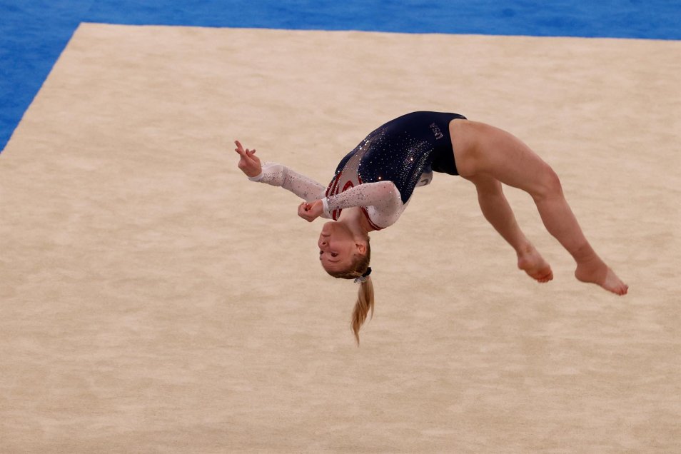 Jade Carey se quedó con la medalla de oro en el ejercicio de suelo en la gimnasia artística