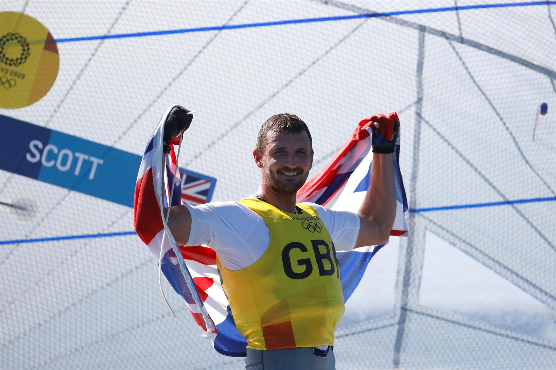 Velerismo: El británico Giles Scott revalidó en Tokio 2020 el oro que logró en Río 2016