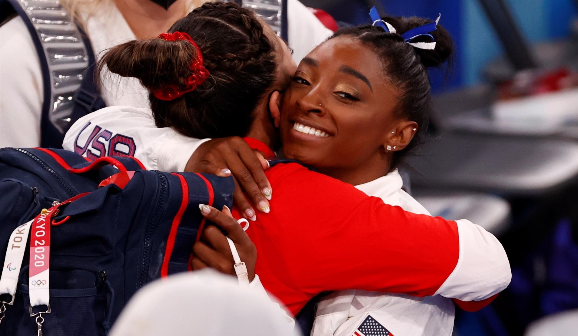 Simone Biles retornó a la competencia olímpica en Tokio con un bronce en la barra de equilibrios
