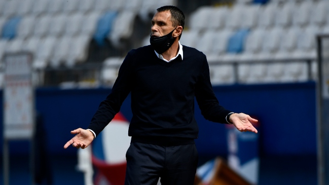 Gustavo Poyet recibió una fecha de sanción tras ser expulsado frente a Antofagasta
