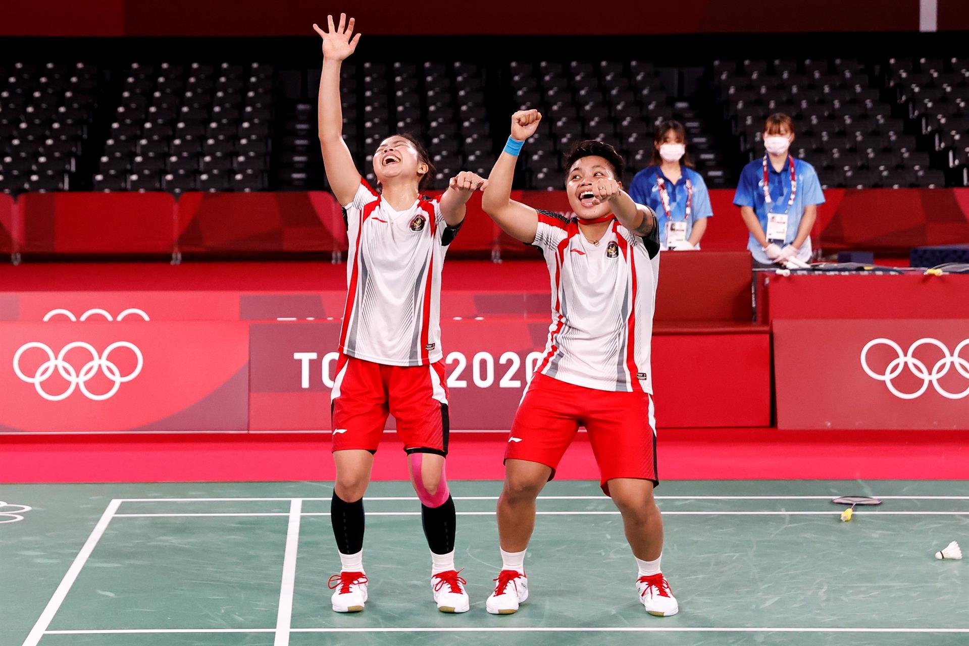 Dupla de Indonesia recibirá una casa, cinco vacas y café gratis por ganar el oro en Tokio 2020