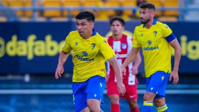 Tomás Alarcón logró su primer título con Cádiz tras vencer a Atlético de Madrid en el “Trofeo Carranza”