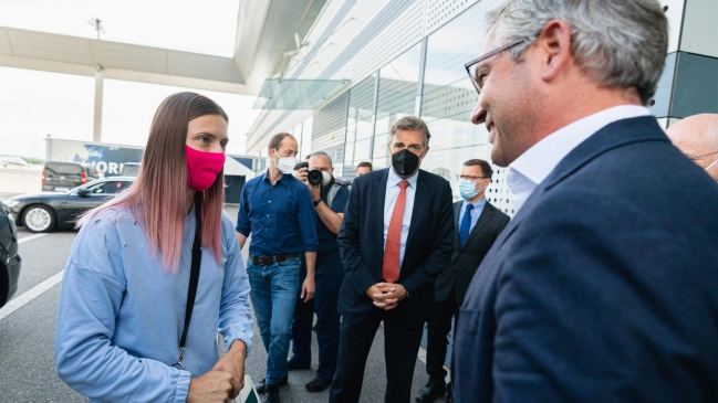 Atleta bielorrusa Tsimanouskaya confía en que “no les pasará nada malo” a sus padres