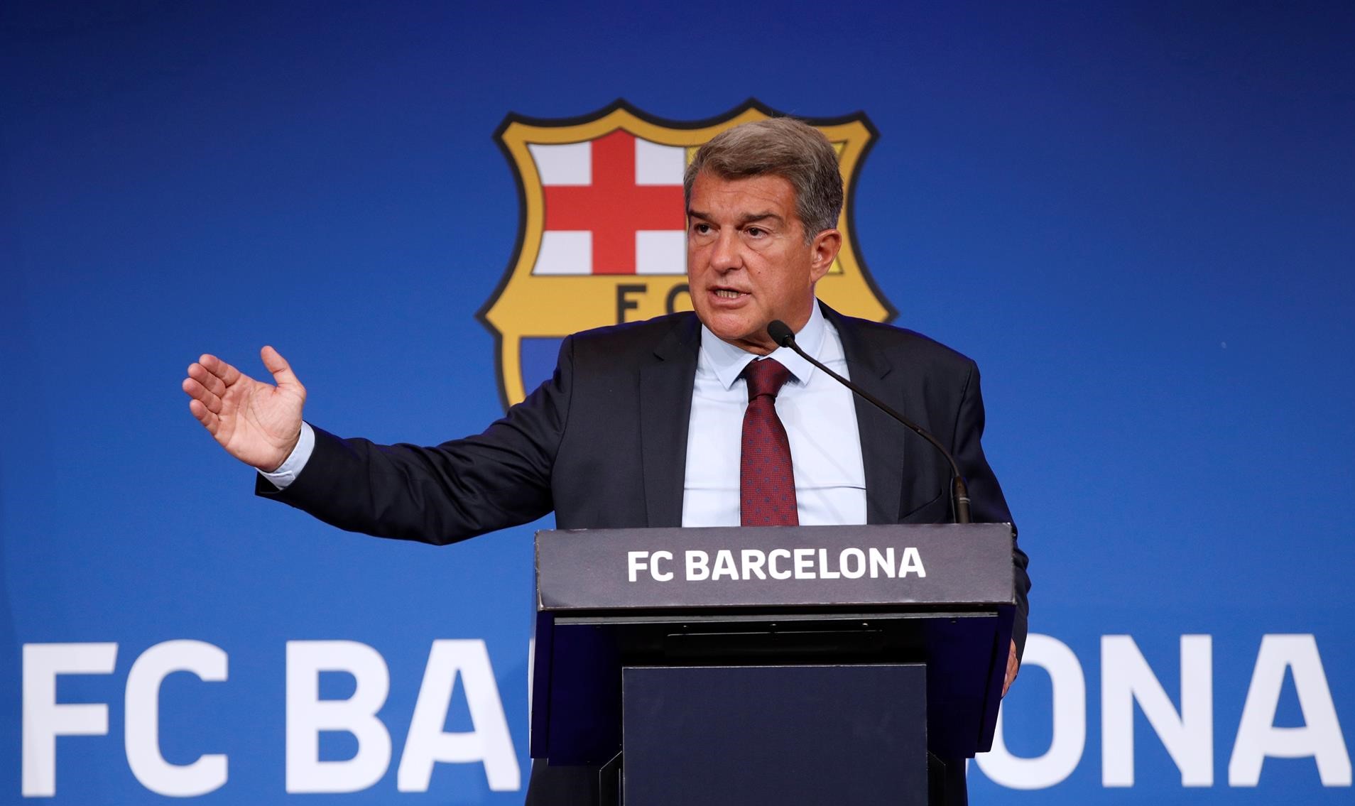 Presidente de FC Barcelona admitió que renovación de Lionel Messi ponía en riesgo al club