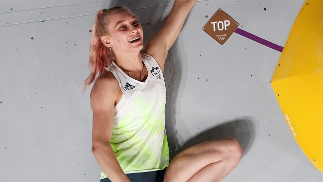 Janja Garnbret se quedó con el oro en la escalada femenina de Tokio