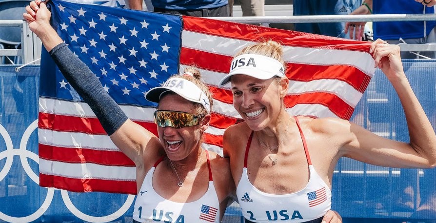 Estados Unidos está a cinco oros de alcanzar a China en el medallero olímpico