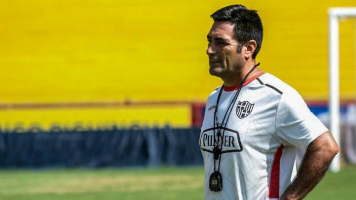 Nelson Tapia fue despedido del cargo de entrenador de Guayaquil Sport Club