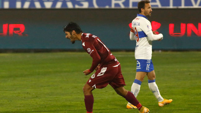 Jimmy Martínez sacó un misilazo de zurda y puso en ventaja a La Serena sobre la UC