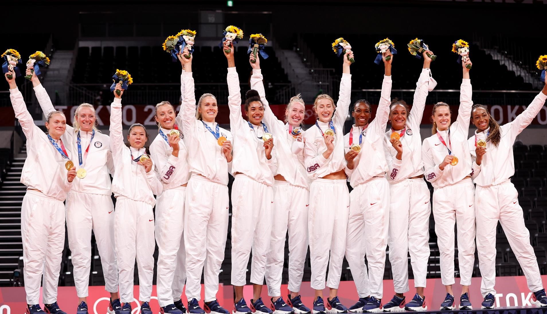 Estados Unidos superó a China en la última jornada y ganó el medallero olímpico en Tokio 2020