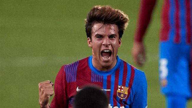Riqui Puig se lució con golazo al “estilo Messi” en victoria de Barcelona sobre Juventus