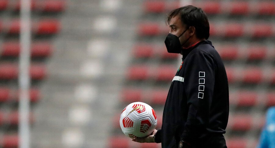 José Luis Sierra: No creo que los árbitros necesiten tanto del VAR para no equivocarse