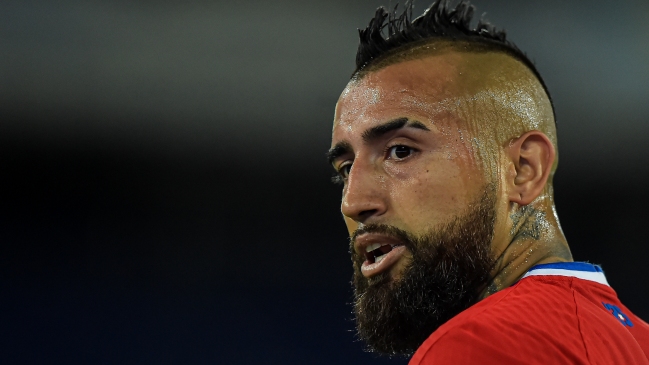 Arturo Vidal asumirá costo de sanción por tratar de “payasito” a Patricio Loustau