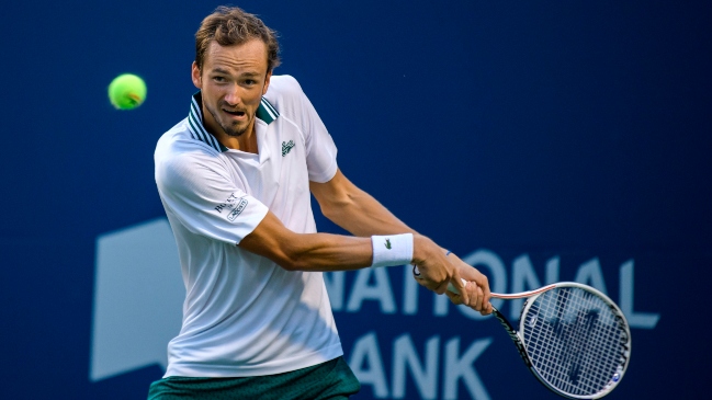 Daniil Medvedev superó con angustia a Hubert Hurkaczy se instaló en semifinales en Toronto