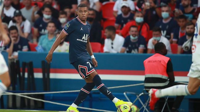 Kylian Mbappé fue abucheado por hinchas de PSG antes del encuentro con Estrasburgo