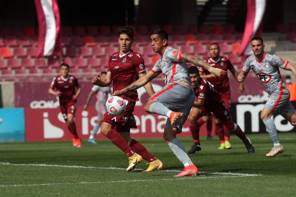 La Calera le metió presión a sus escoltas con triunfo ante La Serena en el norte