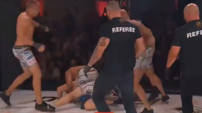 El curioso evento de MMA con peleas de 3 contra 3 en Polonia