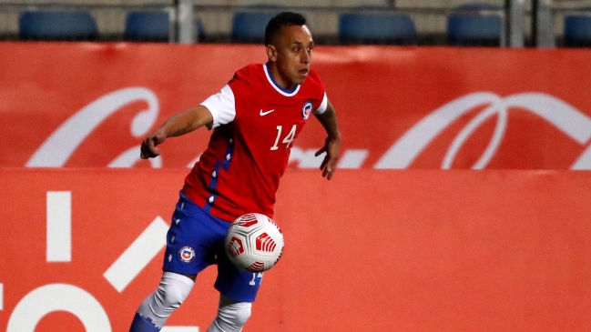 Colo Colo irrumpió con fuerza en la intención de la UC por sumar a Fabián Orellana