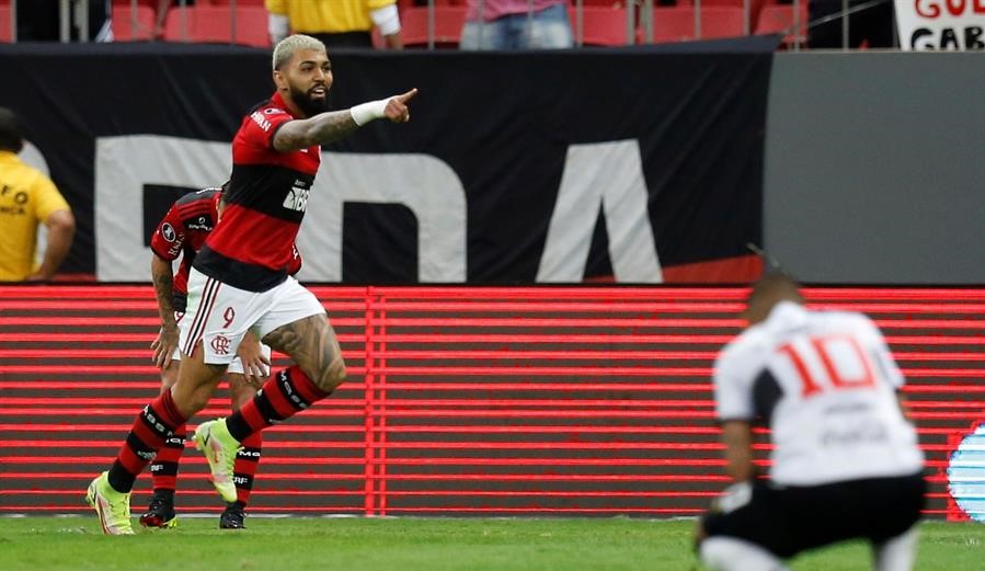 Flamengo selló su avance a semifinales de la Libertadores con otra goleada sobre Olimpia