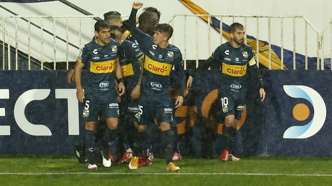 Everton logró sufrido triunfo sobre Coquimbo Unido y tomó ventaja en las semifinales de Copa Chile