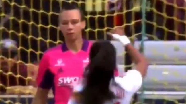 ¡Figura! Christiane Endler debutó con gran actuación en triunfo de Lyon sobre FC Barcelona