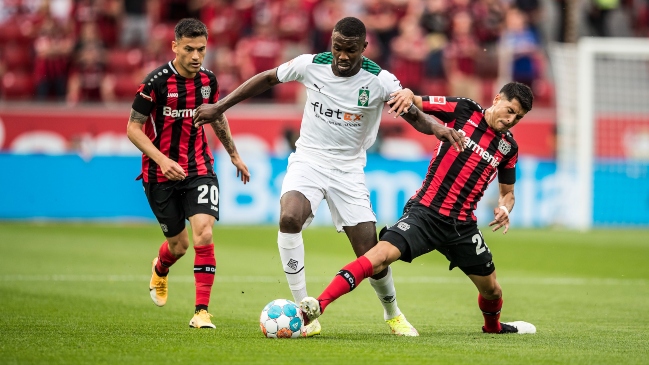 Bayer Leverkusen goleó a Borussia Mönchengladbach con Charles Aránguiz en cancha