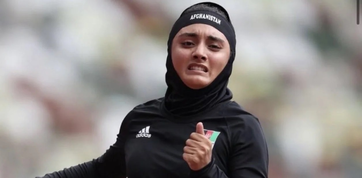 Abanderada de Afganistán en los Juegos Olímpicos de Tokio huyó de su país