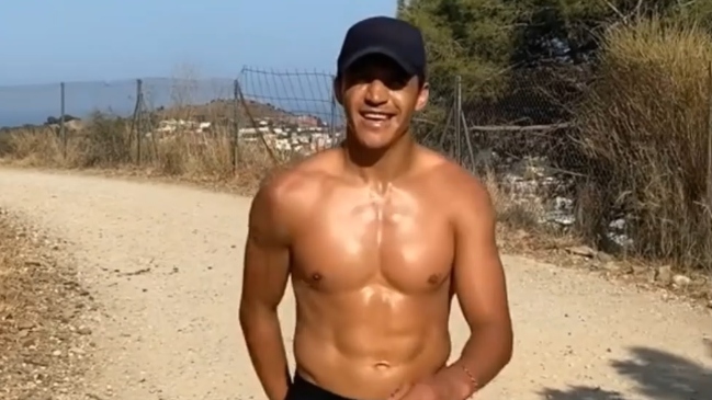 Alexis Sánchez trabaja duramente mientras se rehabilita de una lesión en su gemelo