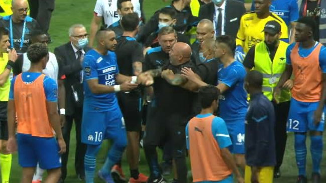 Jorge Sampaoli debió ser contenido en medio de trifulca en duelo de Niza y Olympique de Marsella