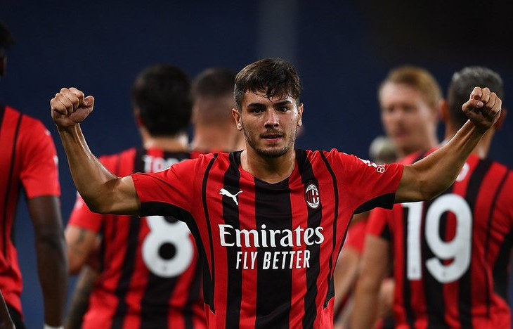 AC Milan celebró ante Sampdoria en la primera fecha de la Serie A