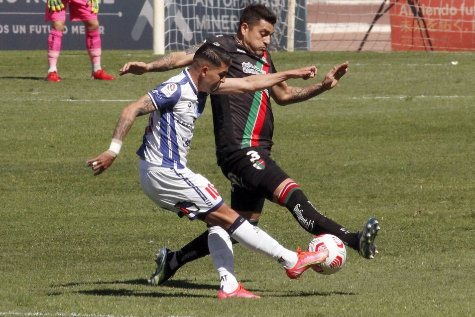 Tobías Figueroa y Andrés Robles comandaron la victoria de Antofagasta sobre Palestino