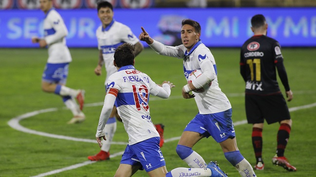 Diego Valencia apareció en el área y selló el empate de la UC ante Ñublense