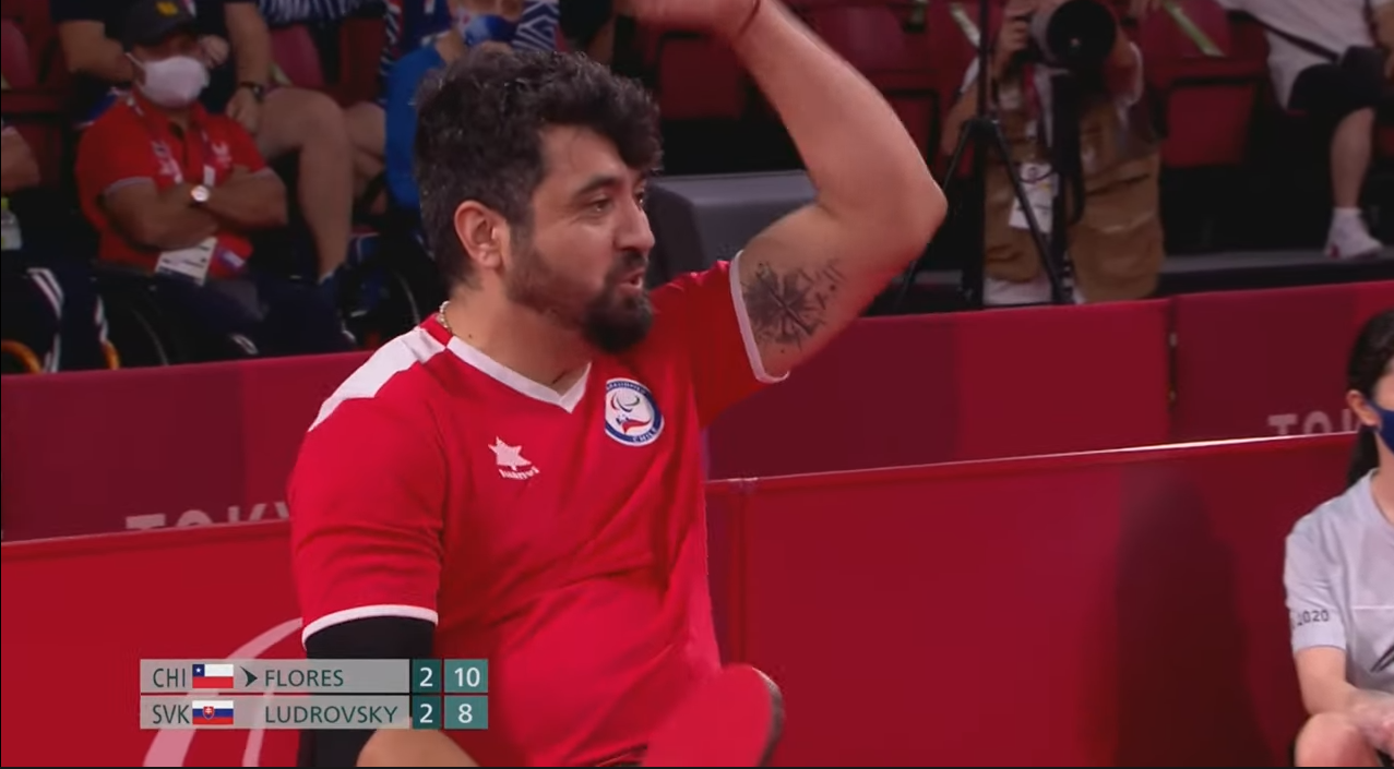 Luis Flores se estrenó con un triunfazo en el tenis de mesa en los Juegos Paralímpicos