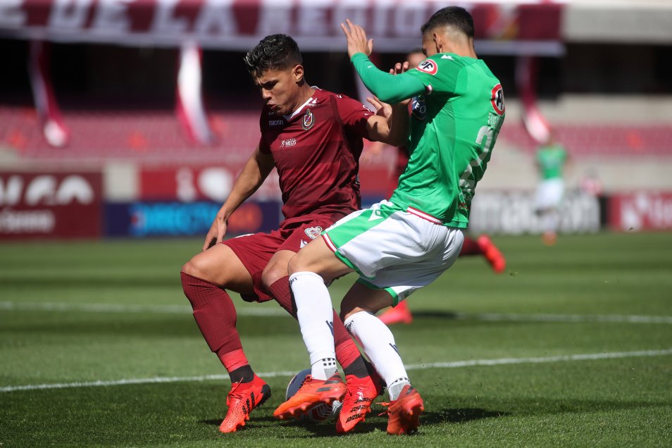 Joaquín Montecinos brilló en victoria de Audax Italiano sobre La Serena