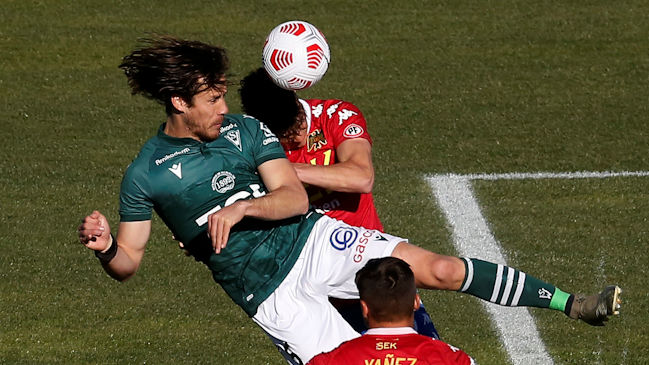 Francisco Alarcón descargó su enojo contra Emiliano Astorga tras ser reemplazado ante U. Española