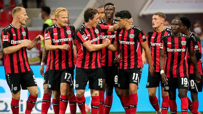 Charles Aránguiz fue estelar en goleada de Leverkusen a Augsburgo