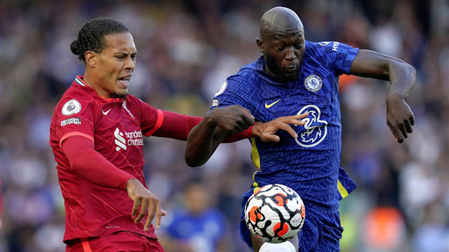 Chelsea aguantó con uno menos ante Liverpool y se llevó un punto en su visita a Anfield en Premier