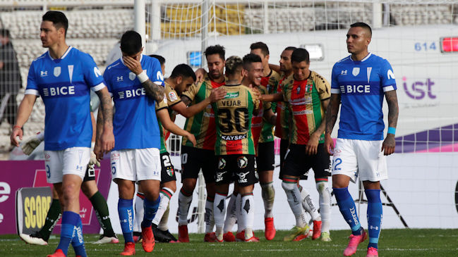Universidad Católica sufrió una abultada derrota ante Palestino y Poyet quedó en la cuerda floja