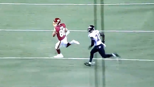 Sammis Reyes participó en aplastante derrota de Washington Football Team en pretemporada