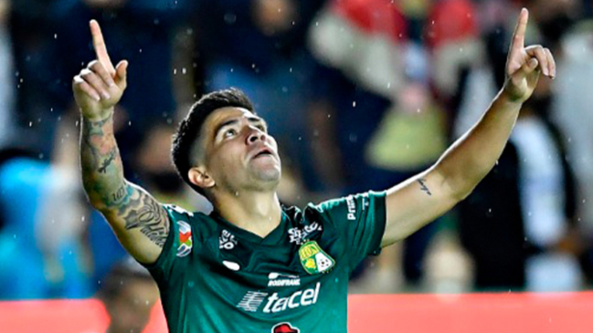 Víctor Dávila anotó en el duelo de León contra América en México