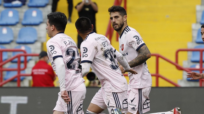 La U tuvo a la fortuna de su lado y rescató un punto ante Huachipato con polémico final