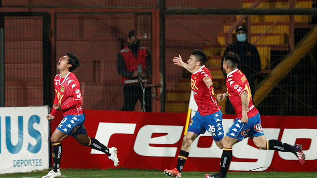 Patricio Rubio apareció de cabeza y dio vuelta el marcador para U. Española ante La Calera