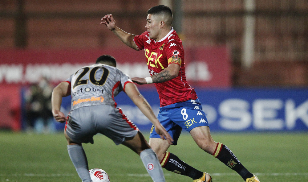 Víctor Méndez fue elegido como el Jugador de la Fecha 19 en AlAireLibre.cl