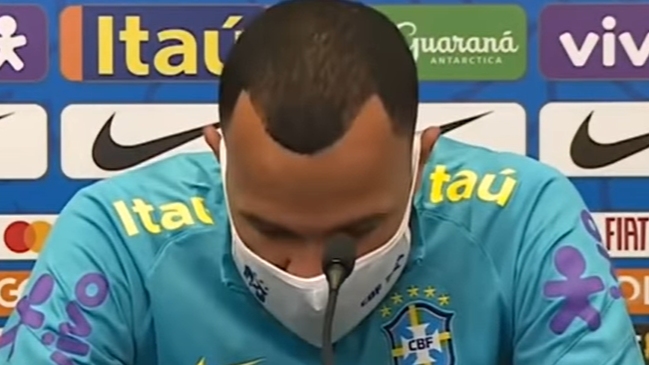 Arquero de Brasil lloró en conferencia previa al duelo con la Roja