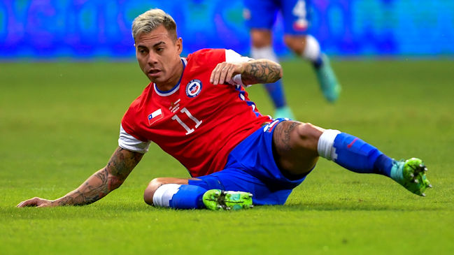 Lasarte sobre Eduardo Vargas: Es un jugador renovado y ojalá pueda materializarlo en goles